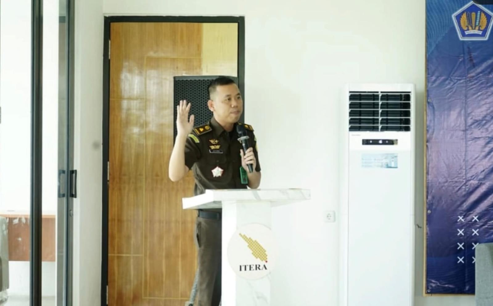 Alfa Dera Mendulang Prestasi Dari Jaksa di Depok Hingga Menjadi Kasi Intel di Lombok Tengah IMG-20260326-WA0030.jpg